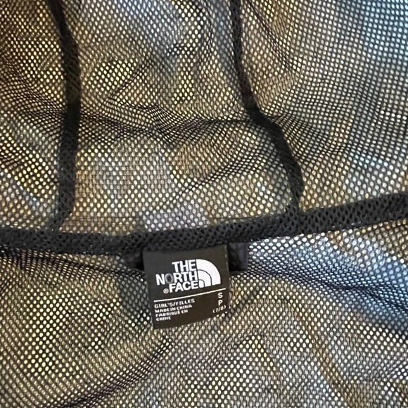 The North Face HyVent Rain Jacket - Picture 15 of 15